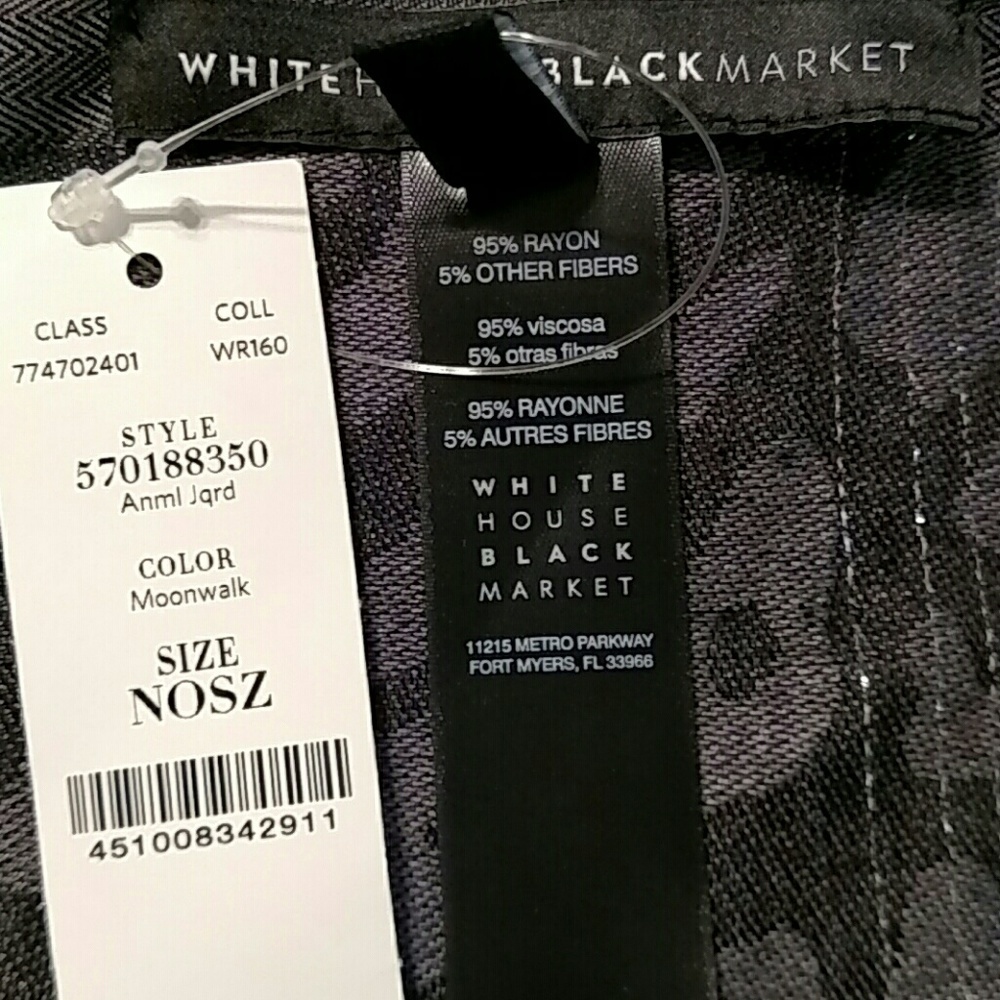 White House Black Market Gray And Black Animal Print Jacquard Wrap Scarf NWT - Picture 6 of 6